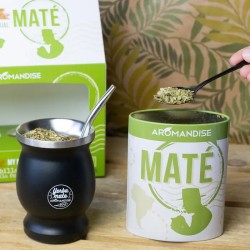 Coffret Maté & calebasse Aromandise – 100 g Aromandise  dans votre magasin bio en ligne Etiketbio.eu Coffret Maté & calebasse Aromandise – 100 g Aromandise  dans votre magasin bio en ligne Etiketbio.eu