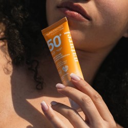 Crème solaire visage SPF50+ bio 50g - Alphanova Alphanova  dans votre magasin bio en ligne Etiketbio.eu