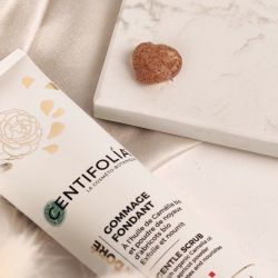 Gommage corps fondant bio 150ml – Centifolia Centifolia  dans votre magasin bio en ligne Etiketbio.eu
