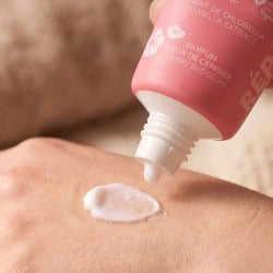 Crème mains et ongles bio fleur de cerisier ZAO Zao  dans votre magasin bio en ligne Etiketbio.eu
